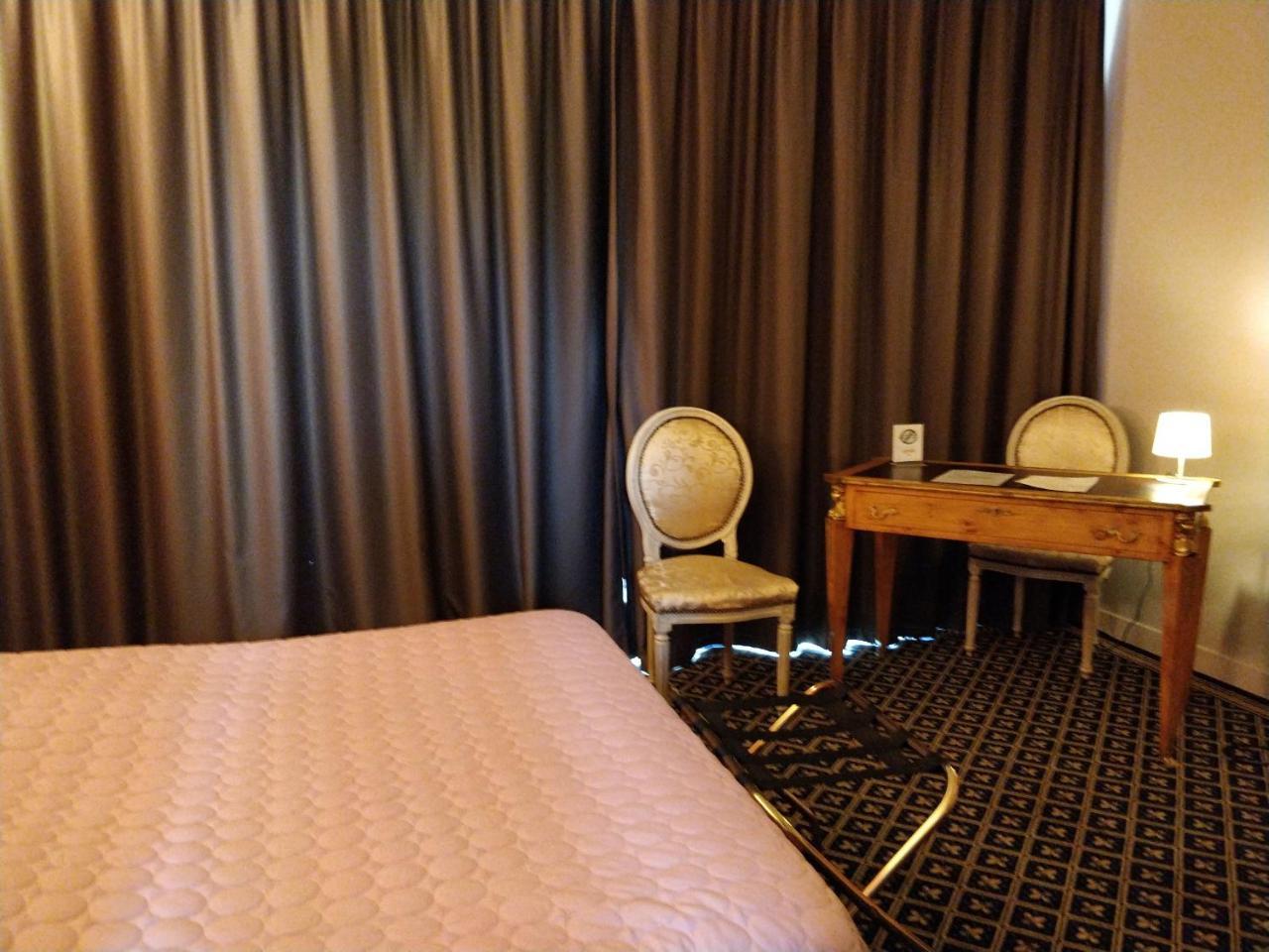 Hotel Fleur De Lys Bailleul  Dış mekan fotoğraf